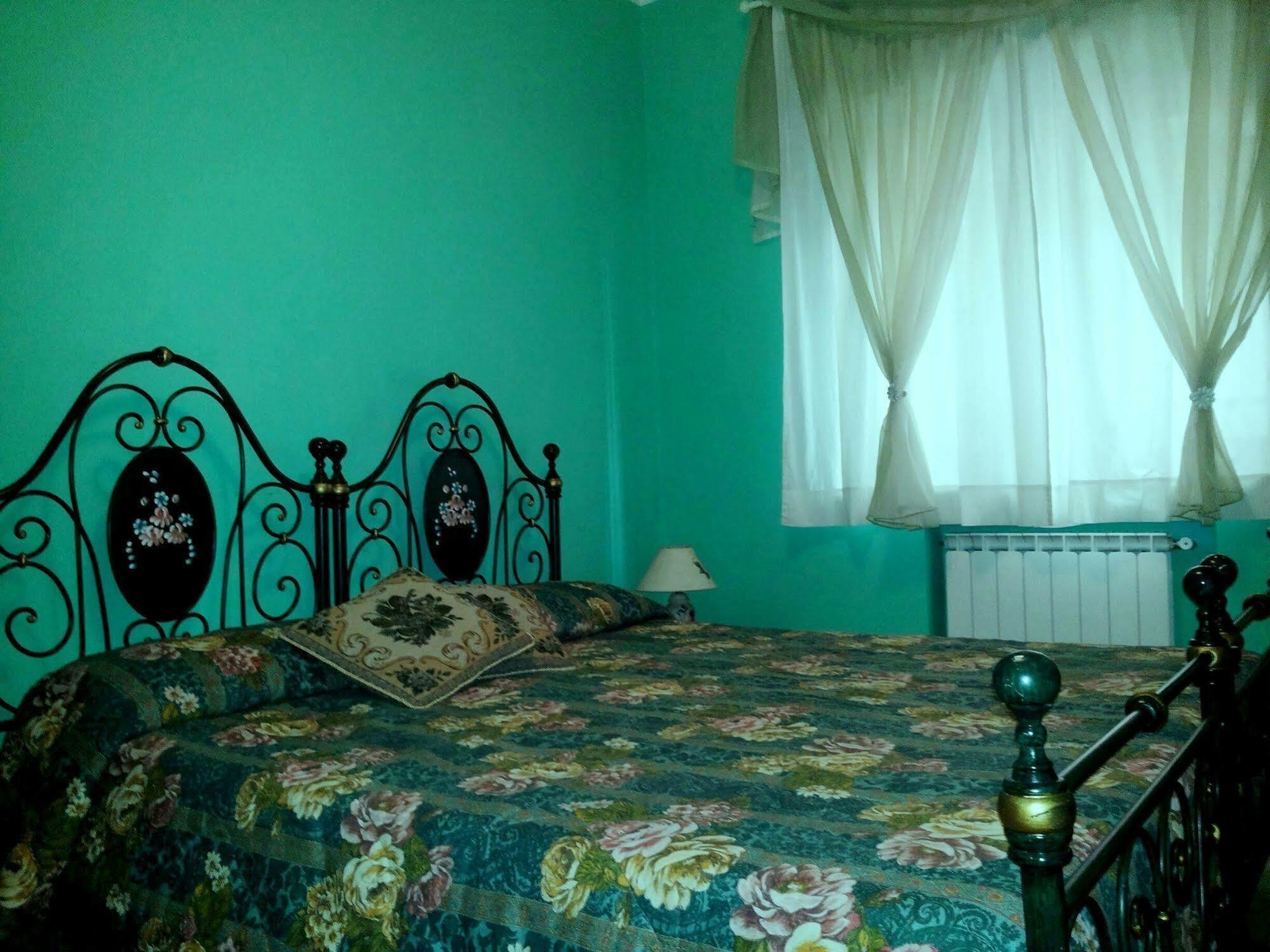 Bed And Breakfast Rosangela Таормина Екстериор снимка