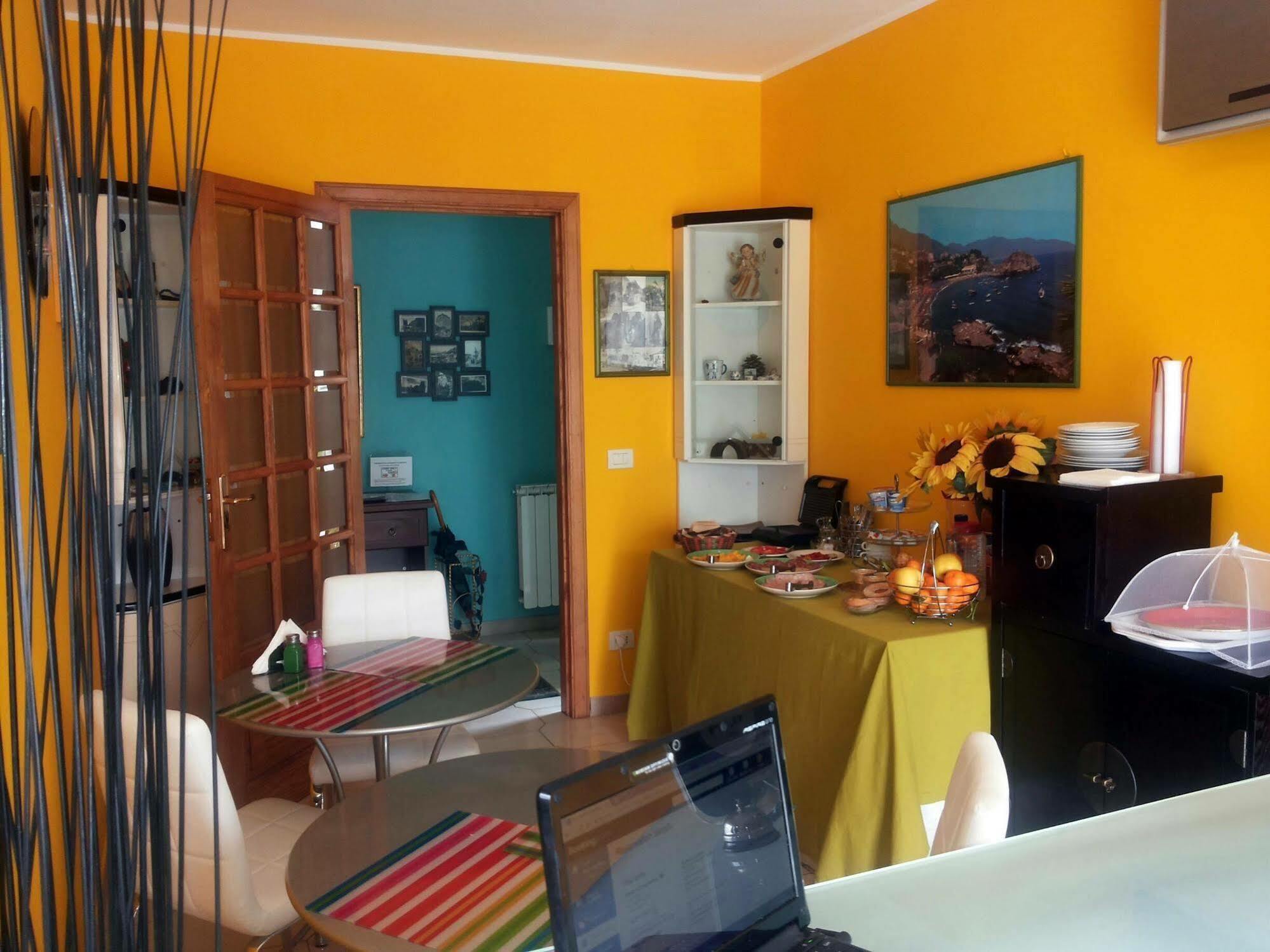 Bed And Breakfast Rosangela Таормина Екстериор снимка