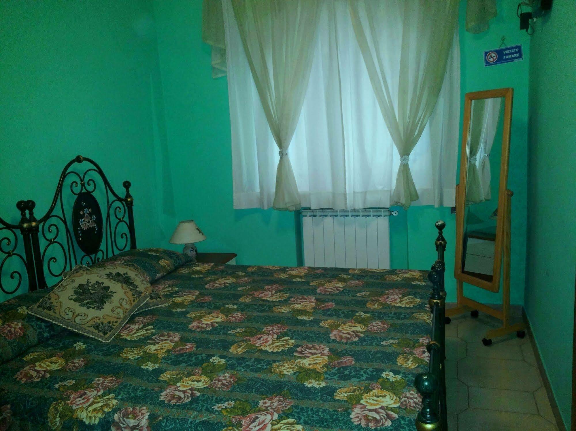 Bed And Breakfast Rosangela Таормина Екстериор снимка